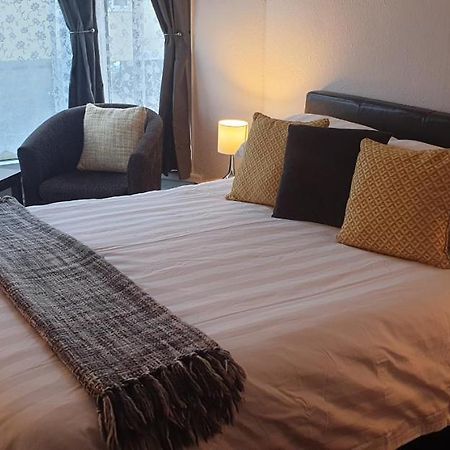 Lockinbar Holiday Apartments Tenby Zewnętrze zdjęcie