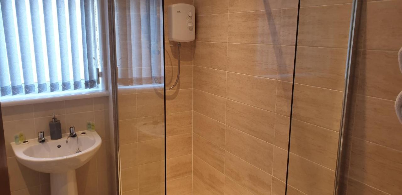 Lockinbar Holiday Apartments Tenby Zewnętrze zdjęcie