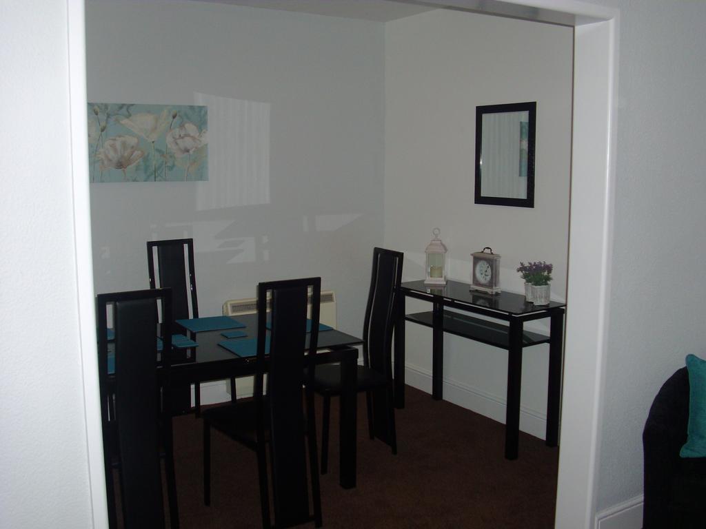 Lockinbar Holiday Apartments Tenby Zewnętrze zdjęcie
