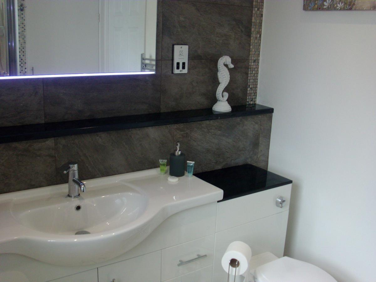 Lockinbar Holiday Apartments Tenby Zewnętrze zdjęcie