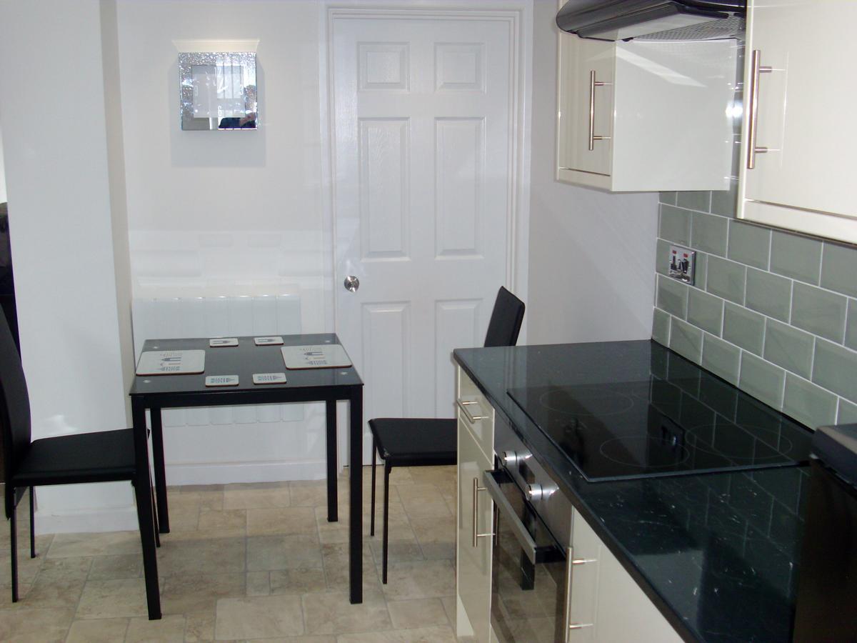 Lockinbar Holiday Apartments Tenby Zewnętrze zdjęcie